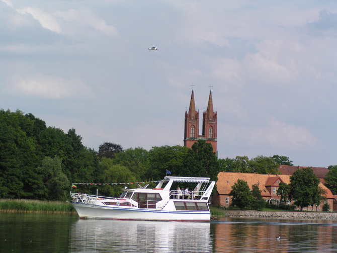 dobbertiner see motorboot