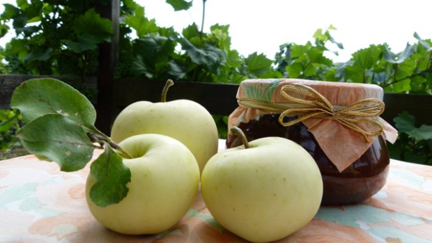 Apfelchutney mit Rosinen